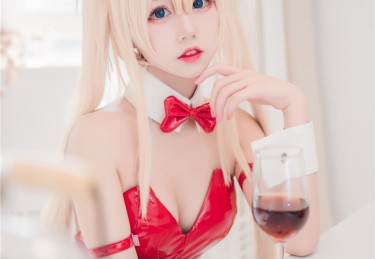 51吃瓜网独家速递：揭秘明星私会中那段低语如何成为情感宣言的秘密武器